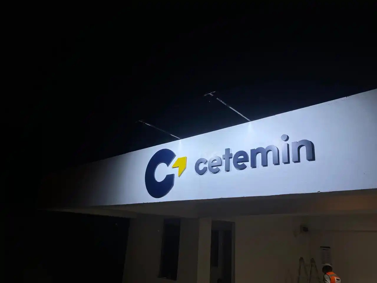 Letreros y Letras en Luminoso